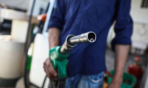 Επίδομα βενζίνης: Ανοιχτό για όλα τα ΑΦΜ το Fuel Pass - Μέχρι πότε μπορείτε να το χρησιμοποιήσετε