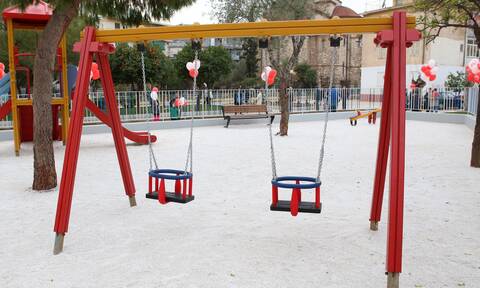Θεσσαλονίκη: Εντολή για σαρωτικούς ελέγχους στις παιδικές χαρές, έπειτα από το ατύχημα της 8χρονης