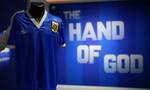 Ντιέγκο Μαραντόνα: Η φανέλα από «το γκολ του αιώνα» πουλήθηκε για 9.300.000 δολάρια!