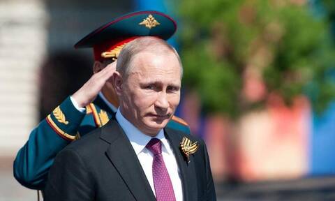Президент РФ сообщил, что на парад в Москву прибыли военные из зоны боев в Донбассе