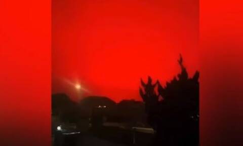 Κίνα: Απόκοσμες εικόνες - Ο ουρανός «βάφτηκε» κόκκινος (vids)