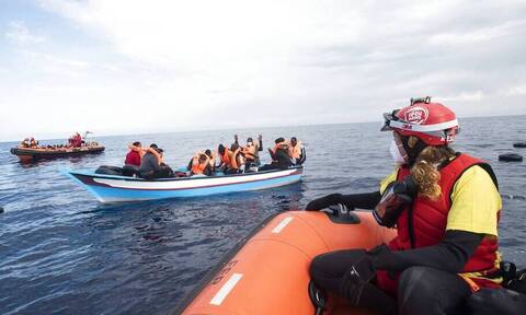 Ισπανία: Διασώθηκαν 13 άτομα ενώ αγνοείται η τύχη δεκάδων μεταναστών - Φόβοι ότι έχουν πνιγεί