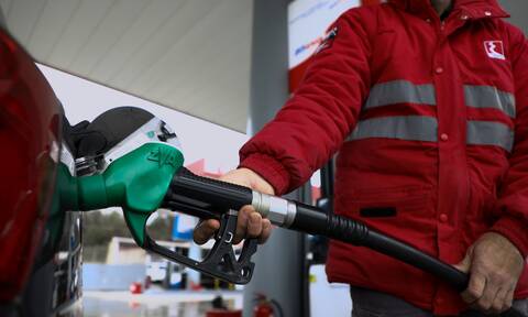 Καύσιμα: Είδος πολυτελείας η βενζίνη - Κοντά στα 2,2 ευρώ πανελλαδικά η τιμή - Ρεπορτάζ Newsbomb.gr