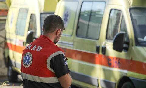 Τροχαίο στη Θεσσαλονίκη: Σύγκρουση αυτοκινήτου με μηχανή – Στο νοσοκομείο ο 23χρονος οδηγός