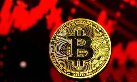 Καταρρέει το Bitcoin – Υποχωρεί στην περιοχή των 26.000 δολαρίων με απώλειες 14%