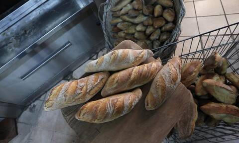 Ρεπορτάζ Newsbomb.gr: Θα φτάσει το ψωμί τα 2 ευρώ; «Βυθίζεται» ο τζίρος στα αρτοποιεία