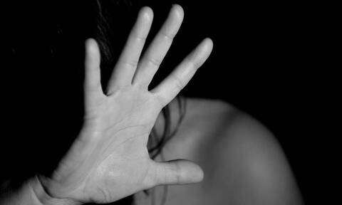 «Πάγωσε» η Κως: 55χρονος κατηγορείται για απόπειρα βιασμού σε νεκροταφείο