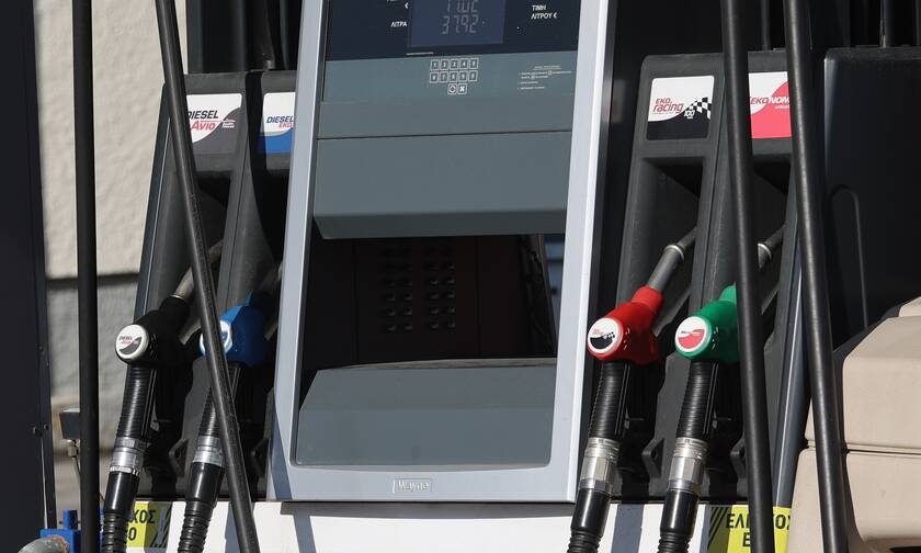 Ζάγκα στο Newsbomb.gr: Αυτός είναι ο τρόπος για να πέσει η τιμή της βενζίνης