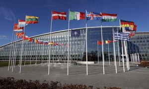 ΝΑΤΟ: Σουηδία, Φινλανδία κατέθεσαν μαζί σήμερα την αίτηση για ένταξη -Τα «παιχνίδια» της Τουρκίας