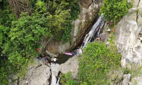 Τραγωδία στην Ταϊλάνδη: Νεκρή τουρίστρια που έπεσε από γκρεμό 16 μέτρων για μια selfie