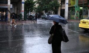 Καιρός: Ραγδαία μεταβολή τις επόμενες ώρες - Βροχές και στην Αττική (ΧΑΡΤΕΣ)