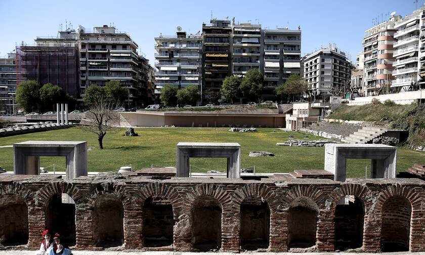 Θεσσαλονίκη: Νεκρός ο 26χρονος που έπεσε με το κεφάλι από ύψος 4 μέτρων στην Αρχαία Αγορά