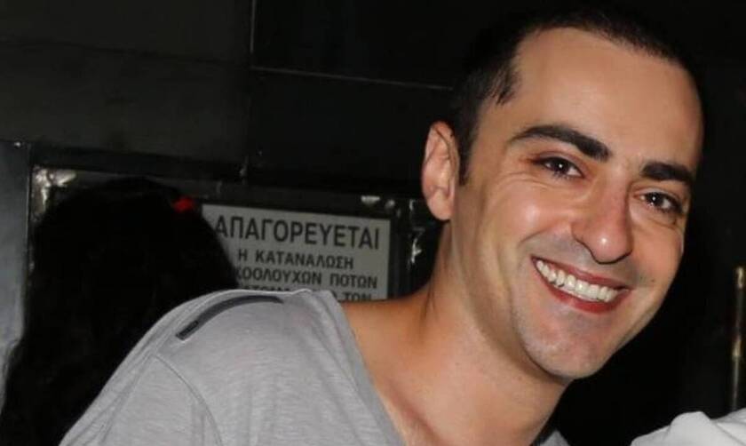 Θανάσης Αλευράς: «Έχω κάνει παρακολούθηση σε σχέση» - Οι έρωτες που τον έκαναν να πέσει στα πατώματα