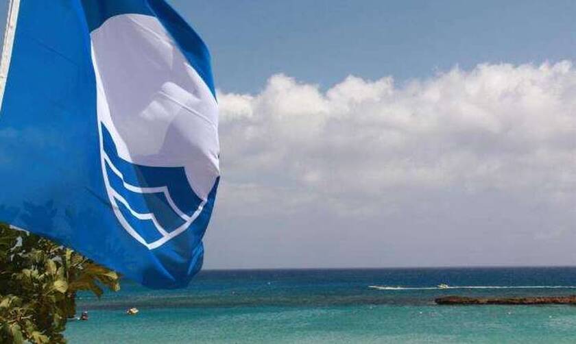 Πάφος: 18 Γαλάζιες Σημαίες θα κυματίζουν και φέτος σε παραλίες της