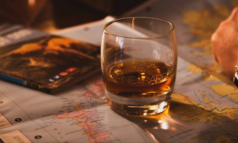 Whisky: Η ιστορία του blending και πώς μπήκε στο ποτήρι μας