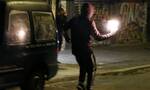 Επίθεση με μολότοφ σε διμοιρία των ΜΑΤ στη Χαριλάου Τρικούπη – Ζημιές σε τρία οχήματα