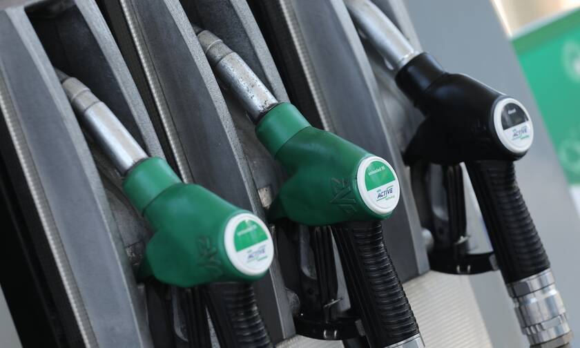 Καύσιμα: «Πανδημία» με τις αυξήσεις, να συνεχιστεί το Fuel pass λένε βενζινοπώλες στο Newsbomb.gr