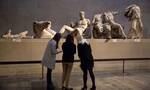 Guardian: Το Βρετανικό Μουσείο ισχυρίζεται ότι ο Έλγιν «βρήκε στα χαλάσματα» τα Γλυπτά του Παρθενώνα