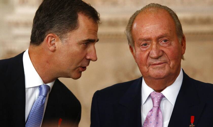 Ισπανία: Πρώτη συνάντηση εδώ και σχεδόν δύο χρόνια του Χουάν Κάρλος με τον γιο του, τον Φίλιππο 6ο