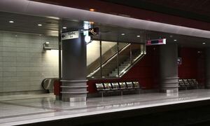 Συναγερμός στο μετρό Κορυδαλλού: Άνδρας έπεσε στις ράγες την ώρα που περνούσε ο συρμός