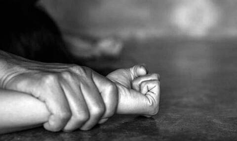 Χαλκιδική: 19χρονη κατήγγειλε βιασμό την ώρα που πήγε για μπάνιο στη θάλασσα - Ψάχνουν τον δράστη