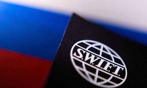 Γιατί η αποσύνδεση από το SWIFT δεν θα επηρεάσει την ρωσική τράπεζα Sberbank