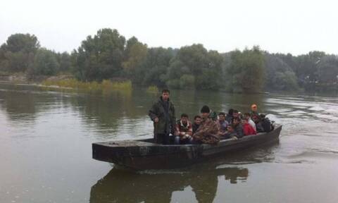 Αλεξανδρούπολη: Συνελήφθη διακινητής που μετέφερε παράνομα με βάρκα μετανάστες