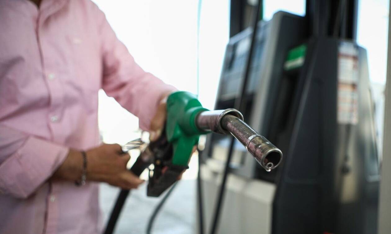 Επίδομα καυσίμων - Fuel Pass: Για λίγο ακόμα οι αιτήσεις - Οι δικαιούχοι και τα αναλυτικά βήματα