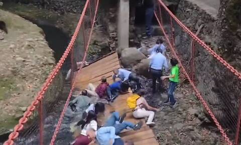 Μεξικό: Κατέρρευσε κρεμαστή γέφυρα μετά τα εγκαίνιά της - Πάνω από 25 οι τραυματίες