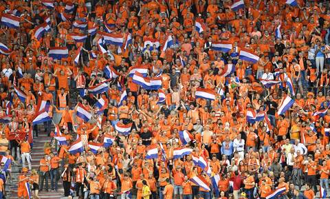 Οι Ολλανδοί φέρνουν την επανάσταση στο ποδόσφαιρο – Νέοι κανόνες α λα πόλο και αγώνες 60 λεπτών