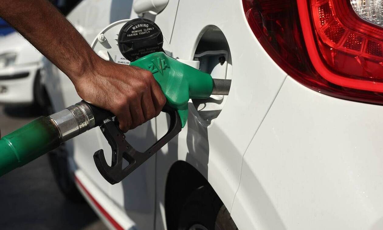 Επιδότηση καυσίμων: Διευρυμένα κριτήρια στο νέο Fuel Pass φέρνουν τα έσοδα του Μαΐου