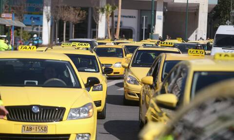 Ταξί - Ρεπορτάζ Newsbomb.gr: «Δεν αρκεί η αύξηση κομίστρου - Θέλουμε μείωση των φόρων στα καύσιμα»