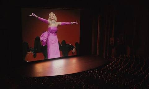 Η Άνα ντε Άρμας μεταμορφώνεται σε Μέριλιν Μονρόε στο πρώτο τρέιλερ του «Blonde»