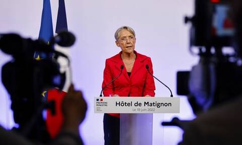 Εκλογές Γαλλία: Το αποτέλεσμα ενέχει κινδύνους για τη χώρα δήλωσε η πρωθυπουργός Ελιζαμπέτ Μπορν