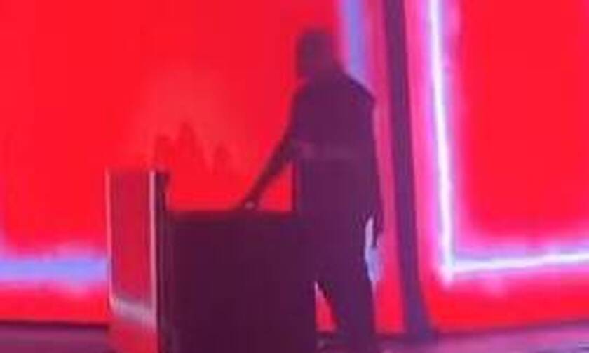 MAD VMA: Η «αόρατη» κονσόλα του Dj Valentino στη σκηνή