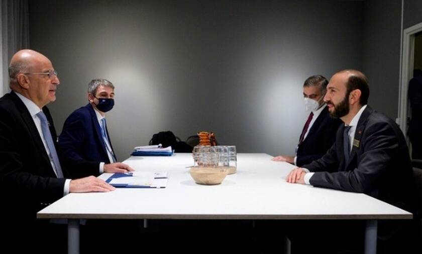 Νίκος Δένδιας: Συνάντηση με τον υπουργό εξωτερικών της Αρμενίας - Υπογράφουν το Μνημόνιο Κατανοήσεως