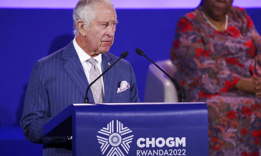Πρίγκιπας Κάρολος: Η απάντησή του για τις σακούλες με τα 3 εκατ. ευρώ από τον Σεΐχη του Κατάρ