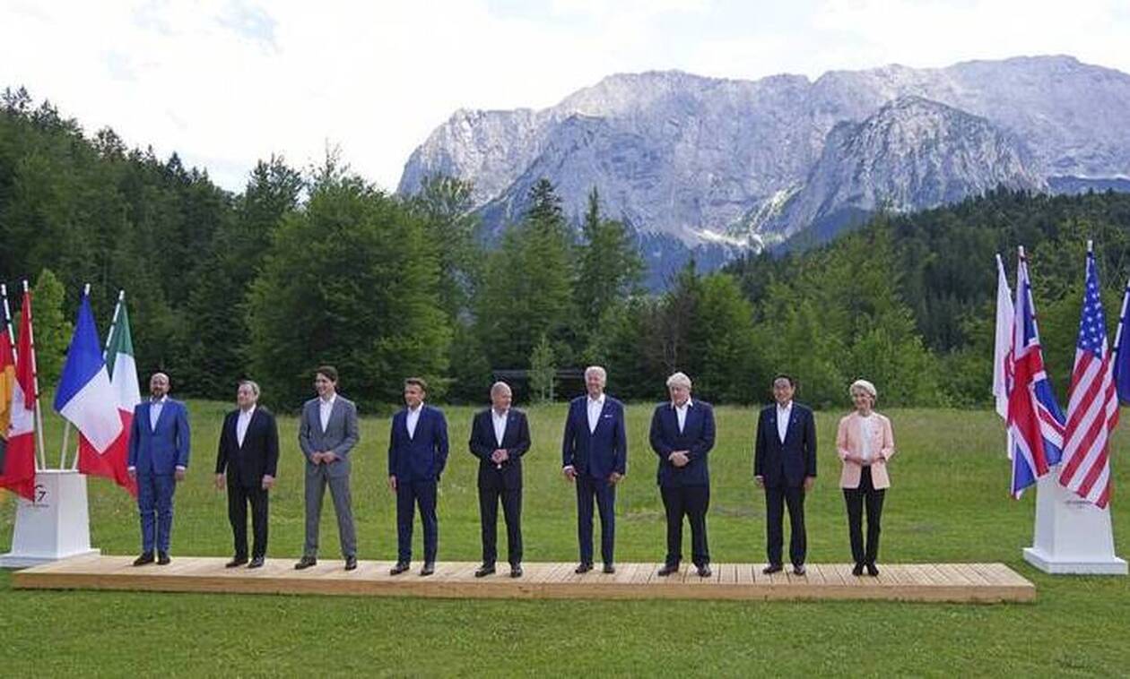 СМИ: страны G7 "очень близки" к решению добиваться ограничения цен на российскую нефть