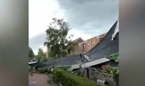 Ολλανδία: Ανεμοστρόβιλος σάρωσε την πόλη Ζίρικζεε - Ένας νεκρός και 10 τραυματίες (vids)