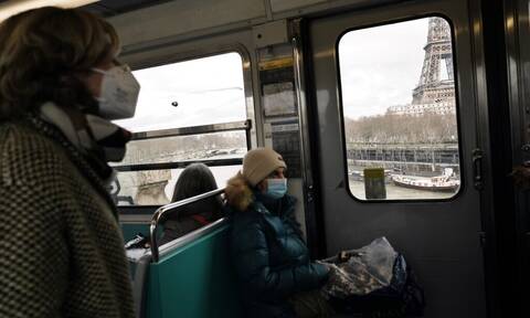 Κορονοϊός - Γαλλία: Επιστρέφουν οι μάσκες στα μέσα μαζικής μεταφοράς