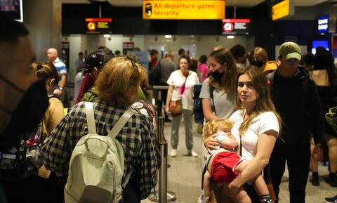 Εγκλωβισμένοι σε αεροδρόμιο της Ρώμης δεκάδες Έλληνες – Τι καταγγέλλουν