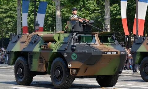 Πόλεμος στην Ουκρανία: Η Γαλλία στέλνει τεθωρακισμένα οχήματα