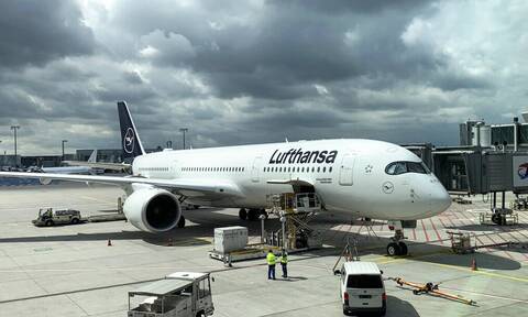 Γερμανία: Η Lufthansa ζητά συγγνώμη από τους επιβάτες της - Η ταλαιπωρία θα συνεχιστεί