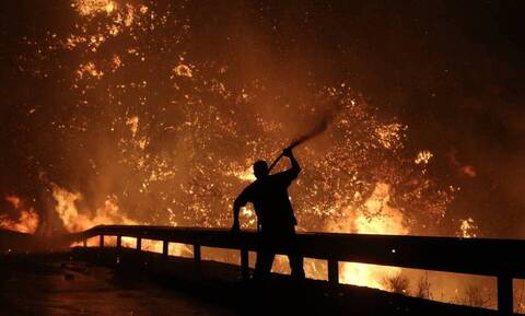 Φωτιά στον Ασπρόπυργο: Πυρκαγιά στην περιοχή Ύψωμα Γκίκα