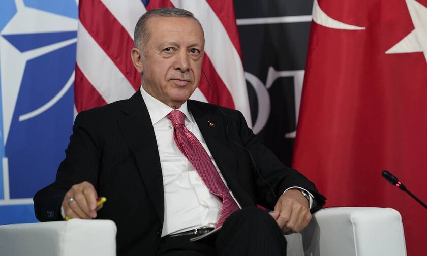 Ποιες θα είναι οι κινήσεις του Ερντογάν μετά την αναδίπλωση στο ΝΑΤΟ; 