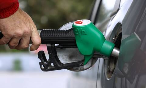 Fuel Pass 2: Τα ποσά, το μπόνους και τα εισοδηματικά κριτήρια – Πότε ανοίγει η πλατφόρμα