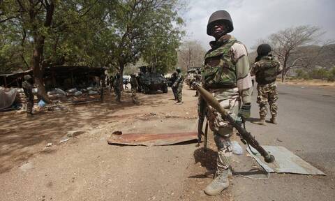 Νιγηρία: Τουλάχιστον 30 στρατιώτες σκοτώθηκαν σε ενέδρα έπειτα από επίθεση σε ορυχείο