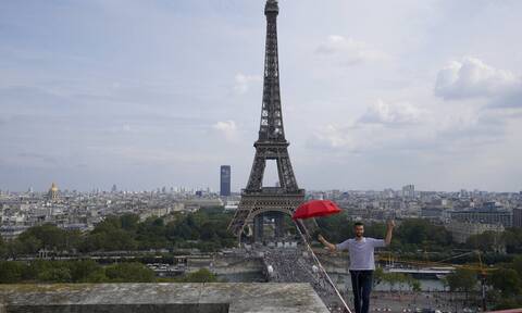 Γαλλία: Ο Πύργος του Άιφελ «σκούριασε» και χρειάζεται επισκευή - Σήμα κινδύνου απο τους ειδικούς