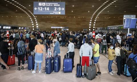 Χάος στα αεροδρόμια της Ευρώπης: Ακυρώσεις, καθυστερήσεις πτήσεων και απεργίες εργαζομένων