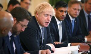 Βρετανία: Ηχηρές παραιτήσεις δύο κορυφαίων υπουργών